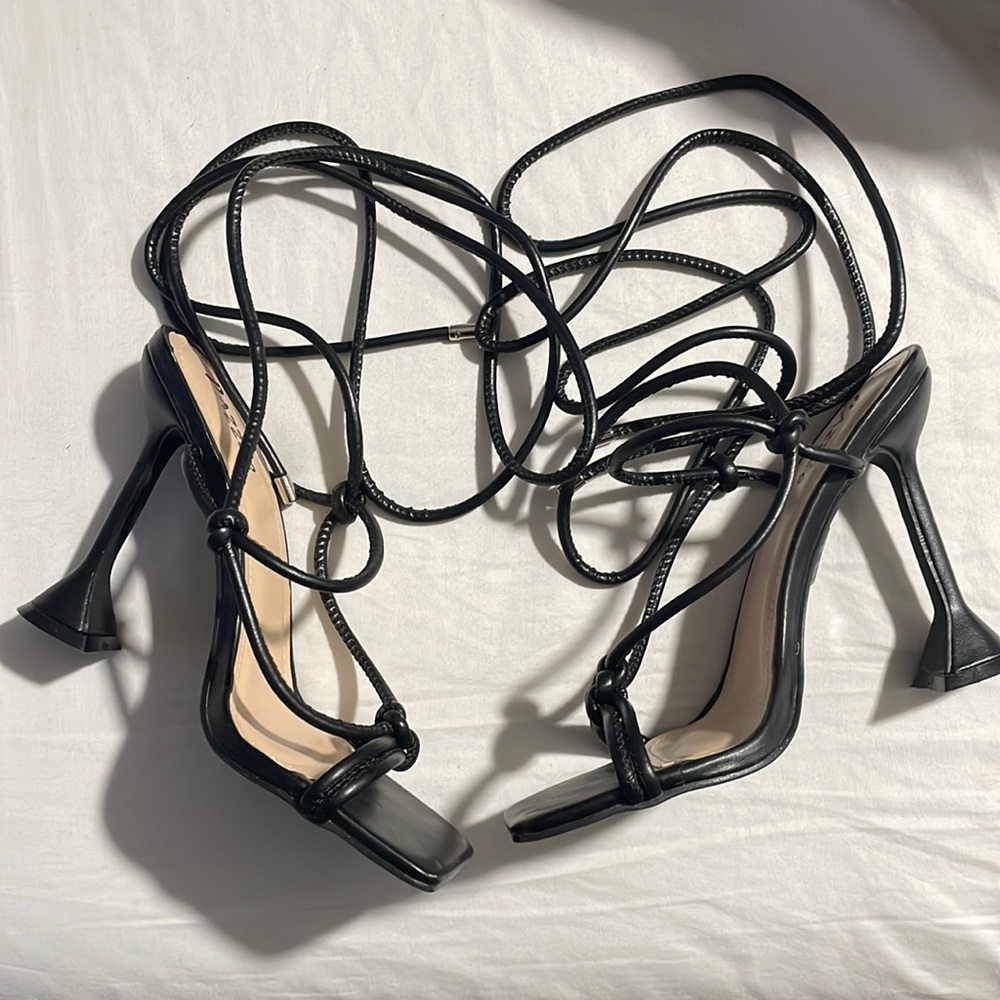 Lulus black strap heels